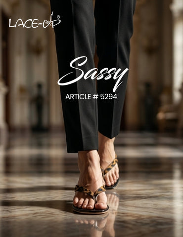SASSY - Black